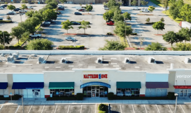 EIS IN THE NEWS: EIS BROKERS $6M SALE OF KISSIMMEE STRIP CENTER
